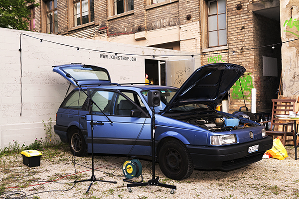 Sarah Bernauer and Garrett Nelson: Performative Lecture No.8: EAT
HERE BLINK BLINK PART II